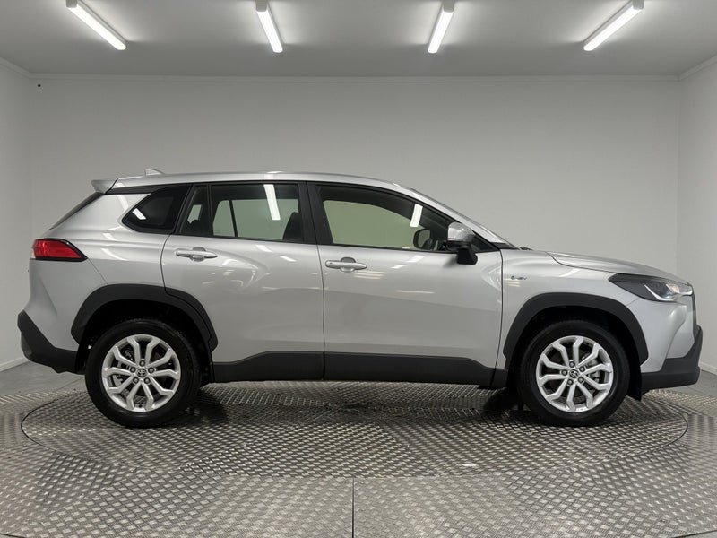 2024 Toyota Corolla Cross GX 2.0 Hybrid image 2