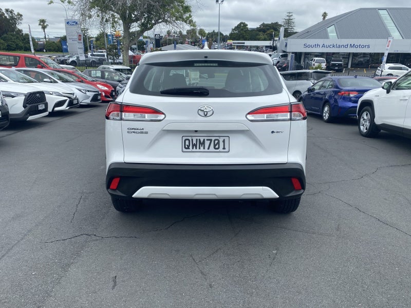 2024 Toyota Corolla Cross GX 2.0 Hybrid image 3