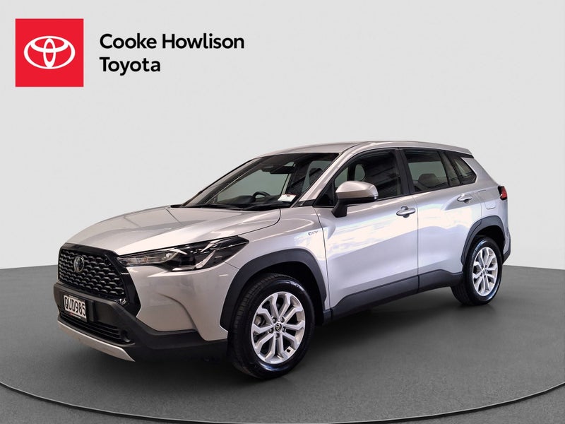 2024 Toyota Corolla Cross GX 2.0L Hybrid image 3
