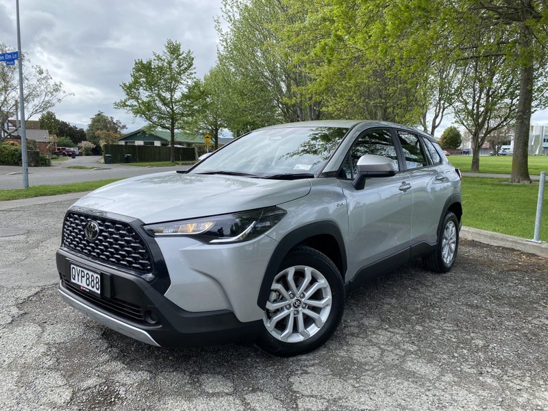 2024 Toyota Corolla Cross GX 2.0P HEV image 3