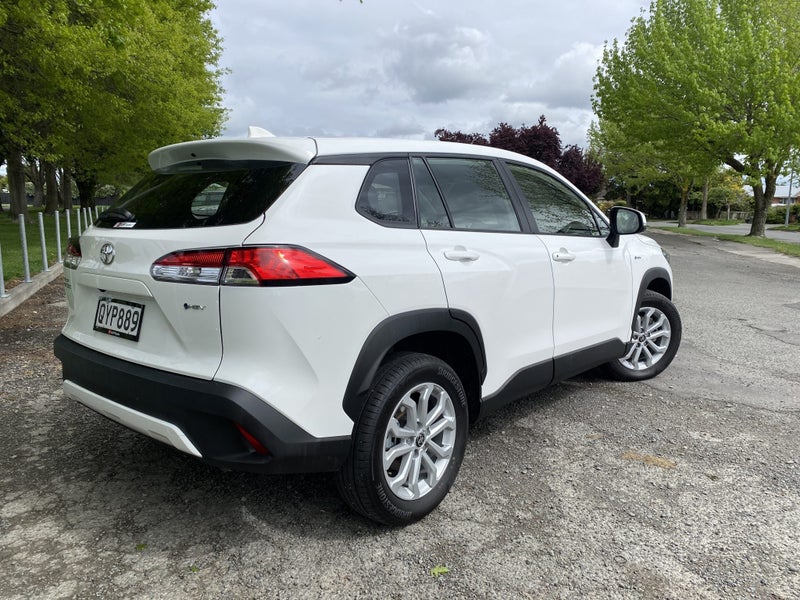 2024 Toyota Corolla Cross GX 2.0P HEV image 5