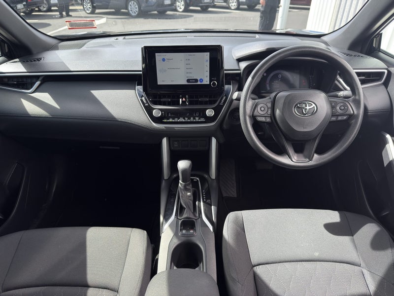 2024 Toyota Corolla Cross GX 2.0P HEV ECVT FWD... image 2