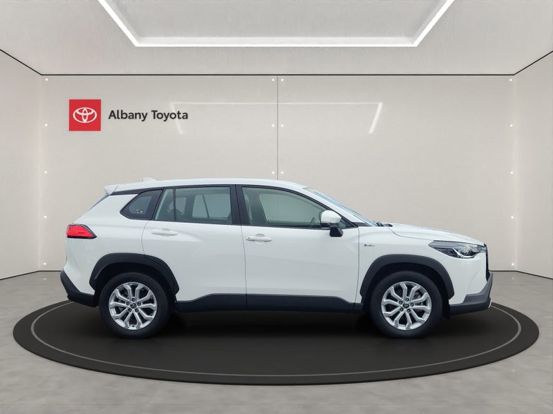 2024 Toyota Corolla Cross GX 2.0P HEV ECVT FWD... image 2