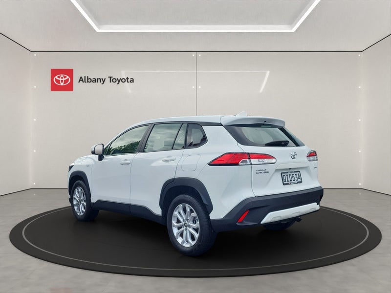 2024 Toyota Corolla Cross GX 2.0P HEV ECVT FWD... image 5