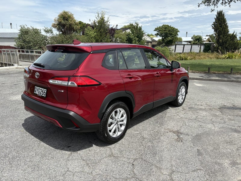 2024 Toyota Corolla Cross GX 2.0P HEV ECVT FWD... image 5