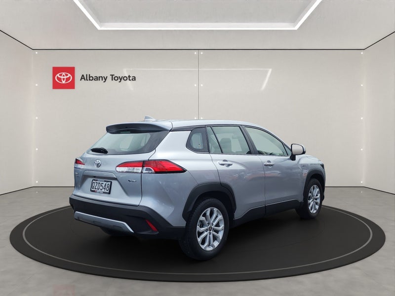 2024 Toyota Corolla Cross GX 2.0P HEV ECVT FWD... image 3