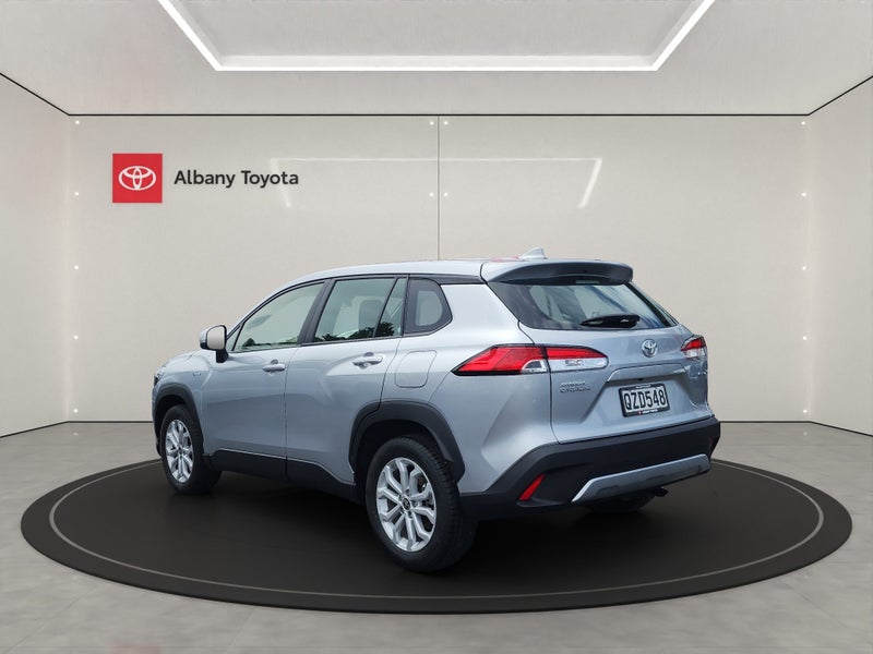 2024 Toyota Corolla Cross GX 2.0P HEV ECVT FWD... image 5