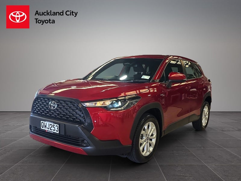 2024 Toyota Corolla Cross GX 2.0P HEV ECVT FWD... image 3