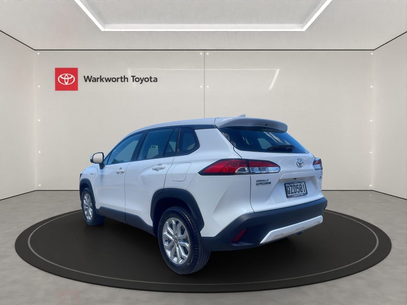 2024 Toyota Corolla Cross GX 2.0P HEV ECVT FWD... image 5