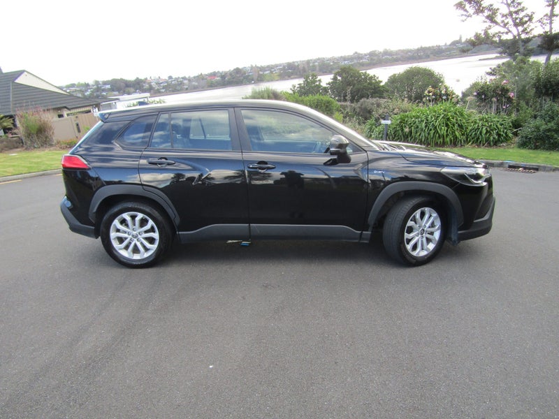 2024 Toyota Corolla Cross GX 2.0P HEV ECVT FWD image 4