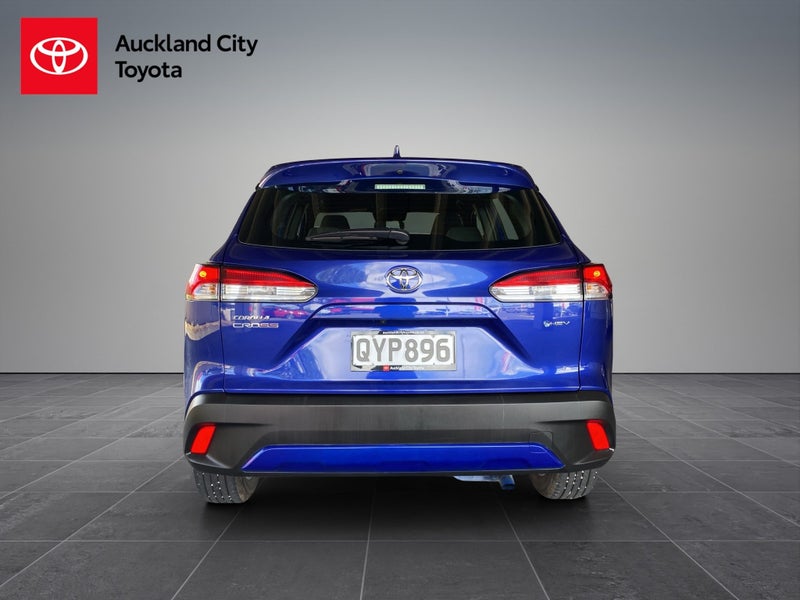 2024 Toyota Corolla Cross GX 2.0P HEV ECVT FWD... image 4
