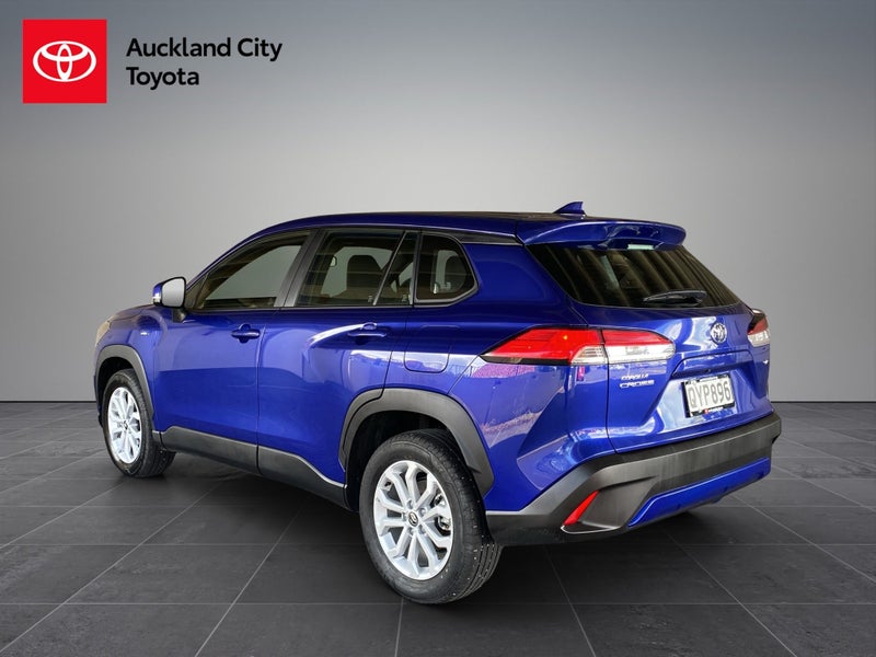 2024 Toyota Corolla Cross GX 2.0P HEV ECVT FWD... image 5