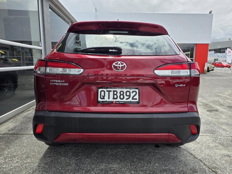 2024 Toyota Corolla Cross GX 2.0P HEV ECVT SUV image 3