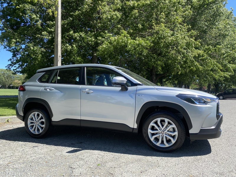 2024 Toyota Corolla Cross GX 2.0P HEV FWD image 5