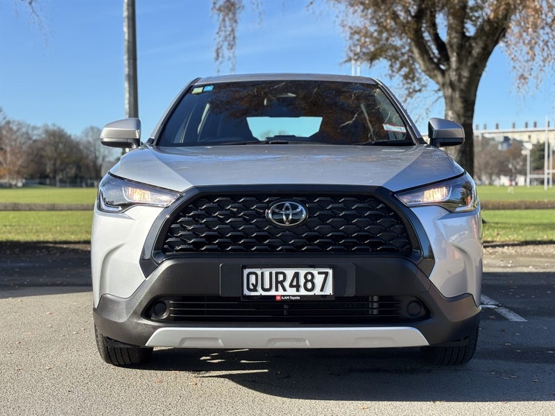 2024 Toyota Corolla Cross GX 2.0P HEV FWD SUV image 2