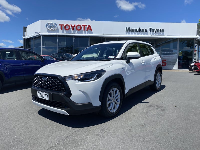 2024 Toyota Corolla Cross GX 2.0P HEV SUV image 5