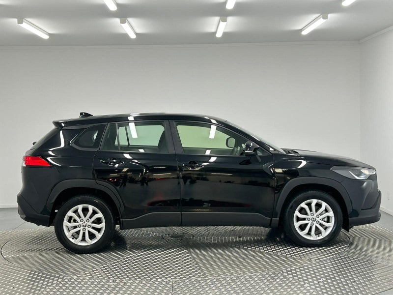 2024 Toyota Corolla Cross GX 2.0P Hybrid image 2