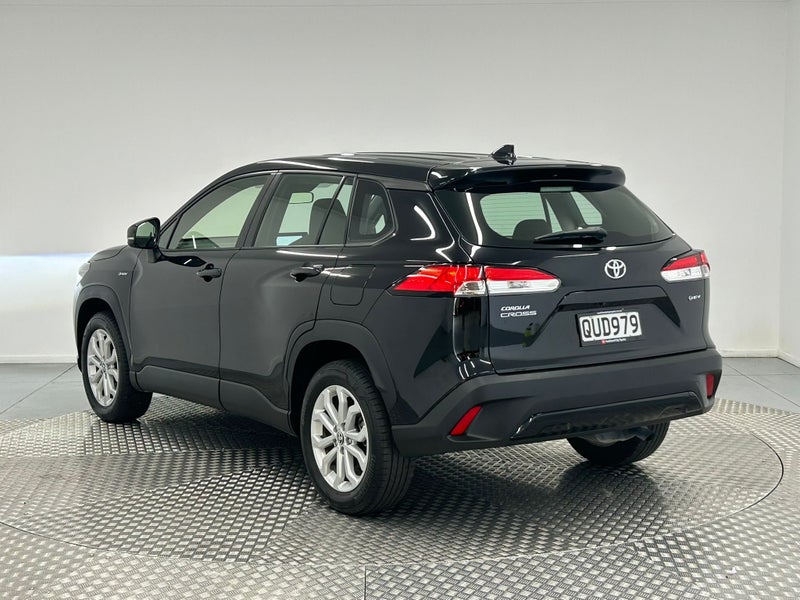 2024 Toyota Corolla Cross GX 2.0P Hybrid image 5