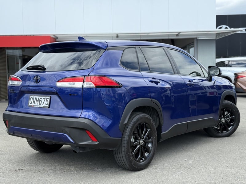 2024 Toyota Corolla Cross GX 2.0P Hybrid BLACKO... image 2