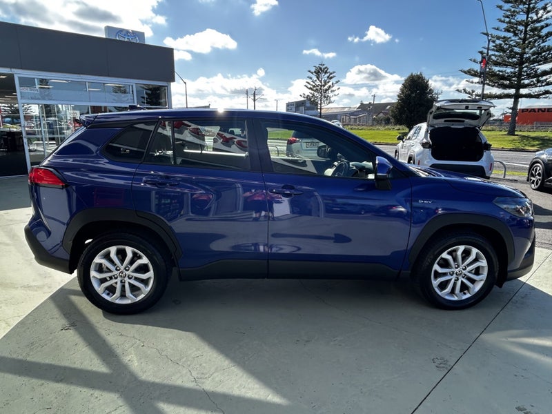 2024 Toyota Corolla Cross GX 2.0P Hybrid FWD Au... image 5