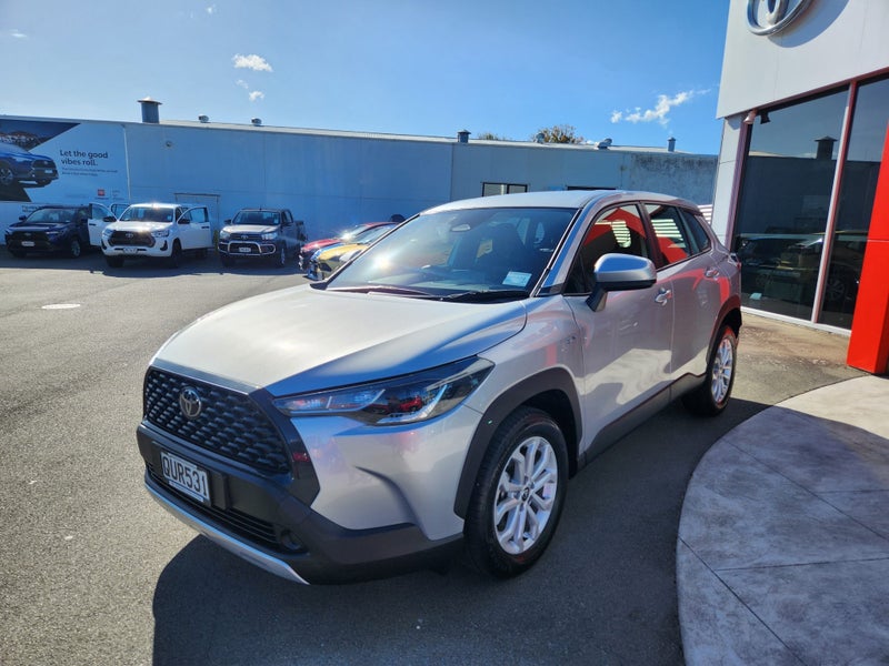 2024 Toyota Corolla Cross GX 2.0P Hybrid FWD Au... image 3