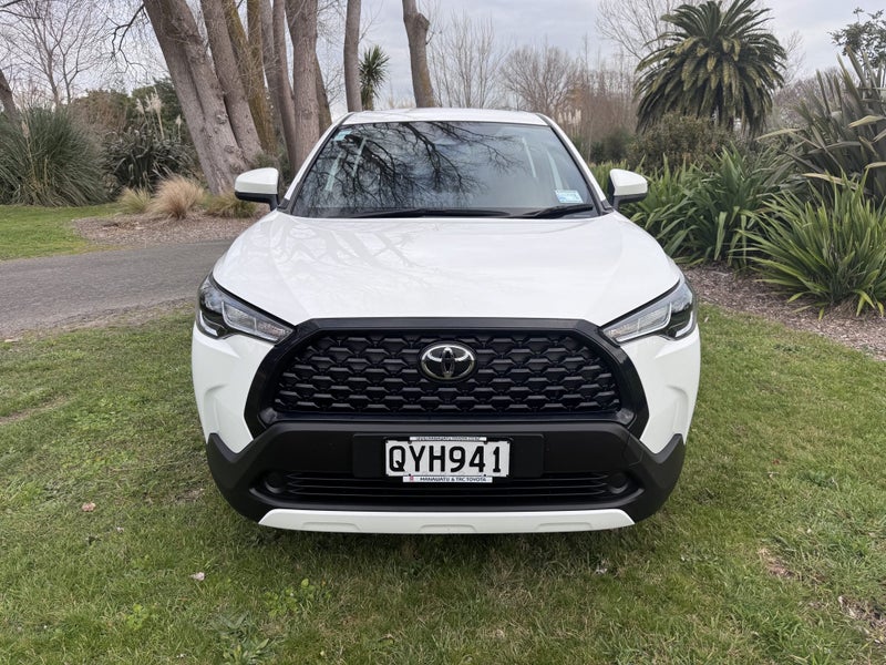 2024 Toyota Corolla Cross GX 2.0P Hybrid FWD Au... image 2