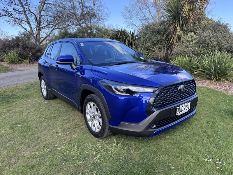 2024 Toyota Corolla Cross GX 2.0P Hybrid FWD Au... image 3