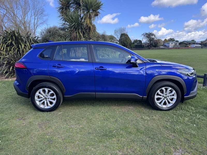 2024 Toyota Corolla Cross GX 2.0P Hybrid FWD Au... image 5