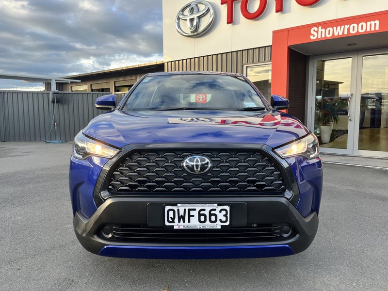 2024 Toyota Corolla Cross GX 2.0P Hybrid FWD SU... image 3