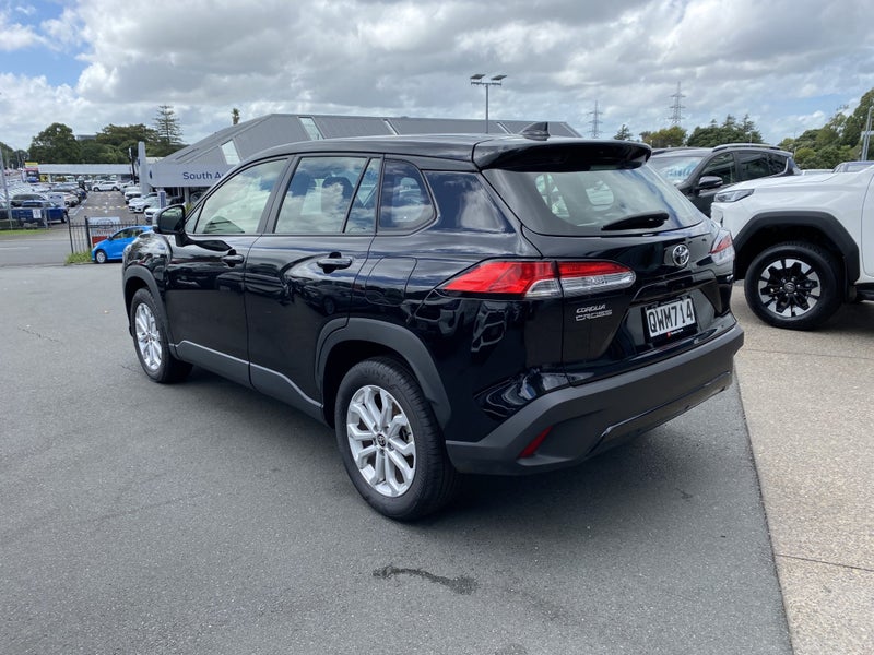 2024 Toyota Corolla Cross GX 2.0P Hybrid SUV image 5