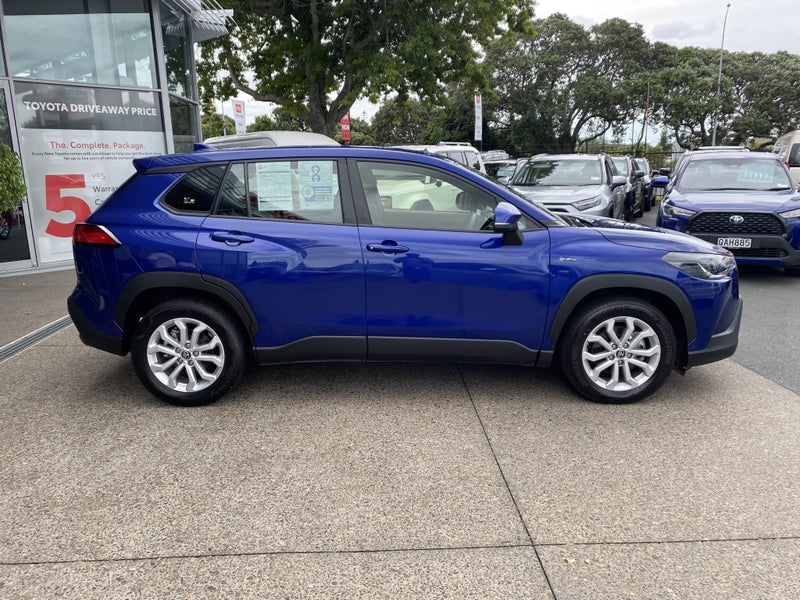 2024 Toyota Corolla Cross GX 2.0P Hybrid SUV image 2