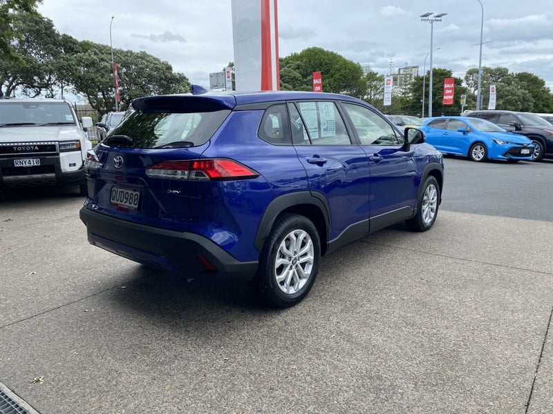 2024 Toyota Corolla Cross GX 2.0P Hybrid SUV image 3