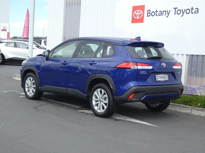 2024 Toyota Corolla Cross GX image 2