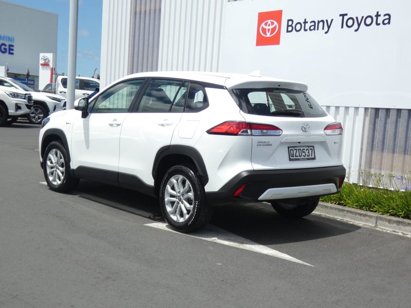 2024 Toyota Corolla Cross GX image 3