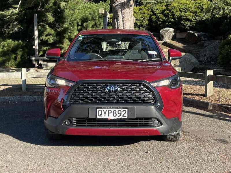 2024 Toyota Corolla Cross GX Hybrid image 2