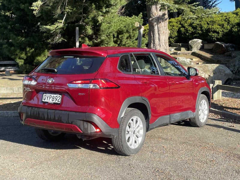 2024 Toyota Corolla Cross GX Hybrid image 4