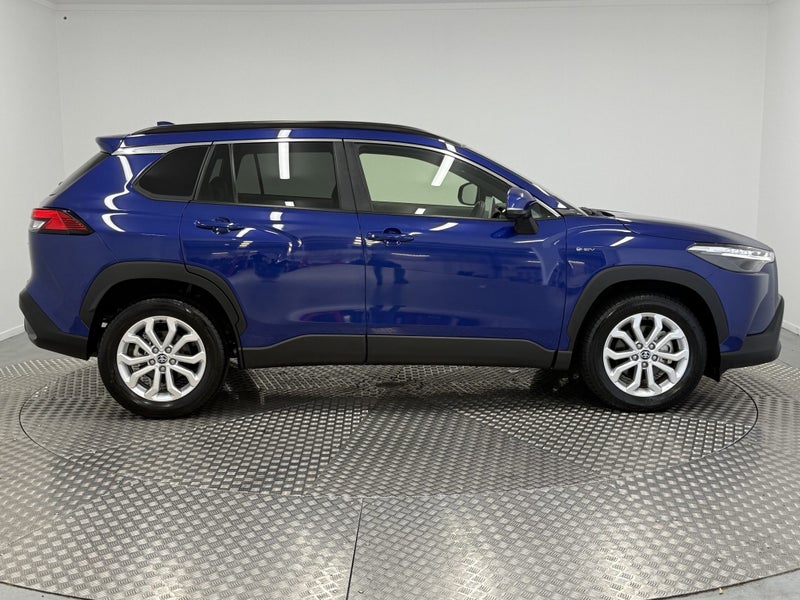 2024 Toyota Corolla Cross GXL 2.0 Hybrid image 2