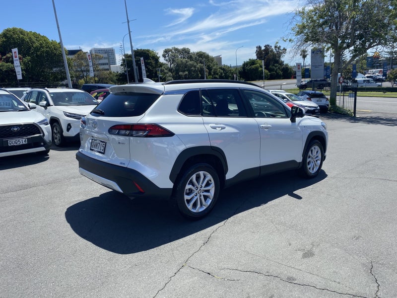 2024 Toyota Corolla Cross GXL 2.0P HEV ECVT FWD... image 2