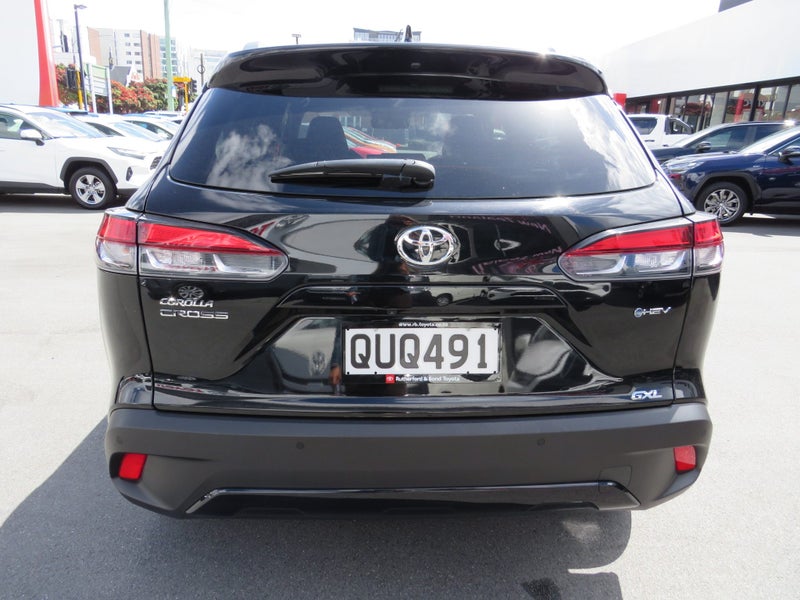 2024 Toyota Corolla Cross GXL 2.0P HEV ECVT FWD... image 5