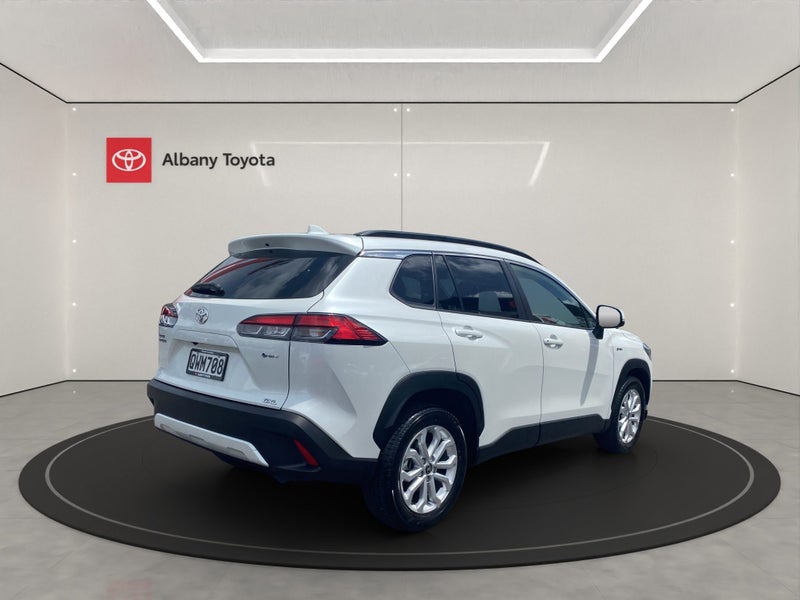 2024 Toyota Corolla Cross GXL 2.0P HEV ECVT FWD... image 3