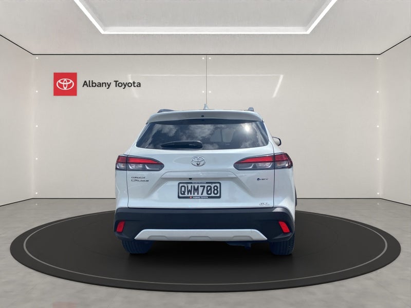 2024 Toyota Corolla Cross GXL 2.0P HEV ECVT FWD... image 4