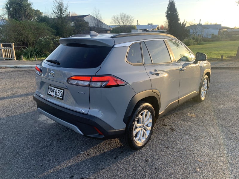 2024 Toyota Corolla Cross GXL 2.0P HEV ECVT FWD... image 4