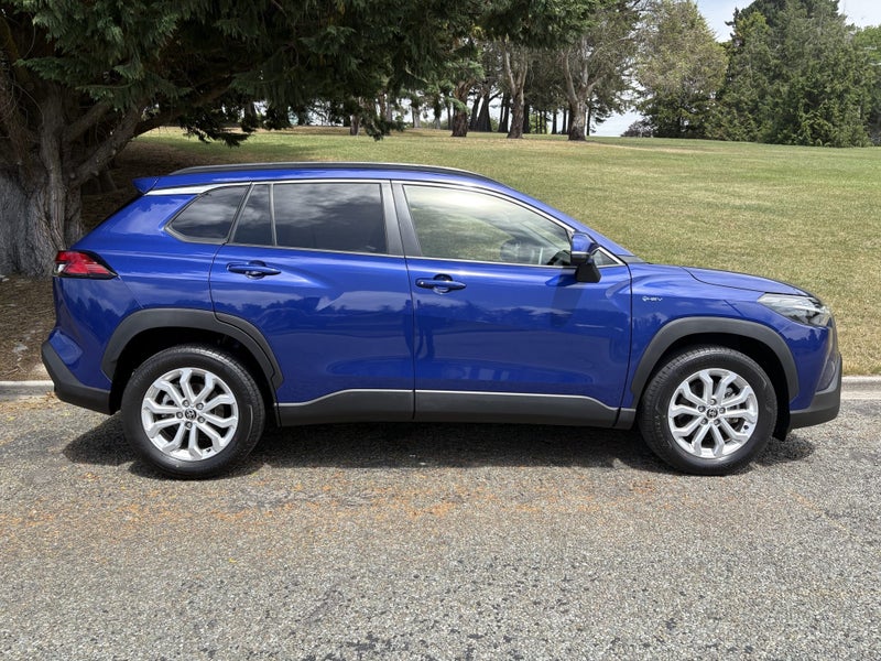 2024 Toyota Corolla Cross GXL 2.0P HEV ECVT FWD... image 3