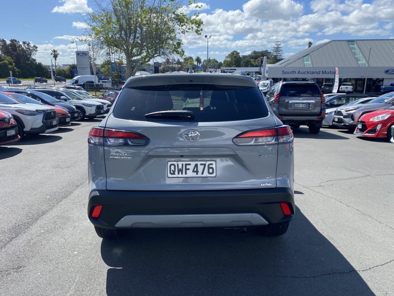 2024 Toyota Corolla Cross GXL 2.0P Hybrid image 3