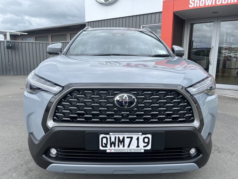 2024 Toyota Corolla Cross GXL 2.0P Hybrid FWD A... image 2