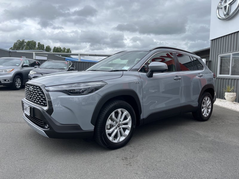 2024 Toyota Corolla Cross GXL 2.0P Hybrid FWD A... image 3