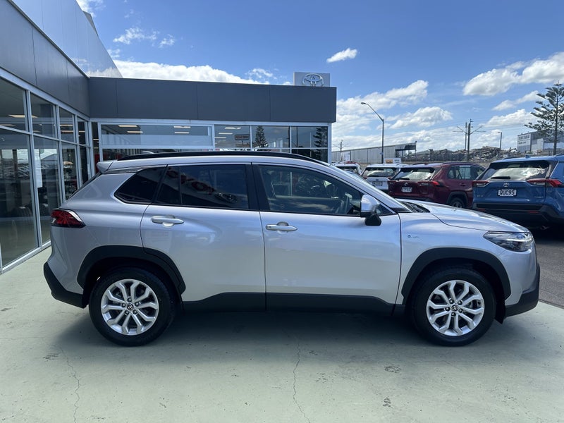 2024 Toyota Corolla Cross GXL 2.0P Hybrid FWD A... image 5