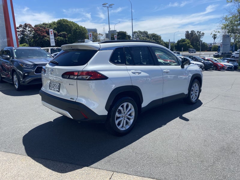 2024 Toyota Corolla Cross GXL 2.0P Hybrid SUV image 2