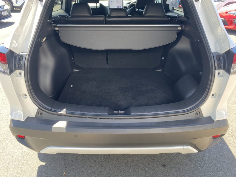 2024 Toyota Corolla Cross GXL 2.0P Hybrid SUV image 4