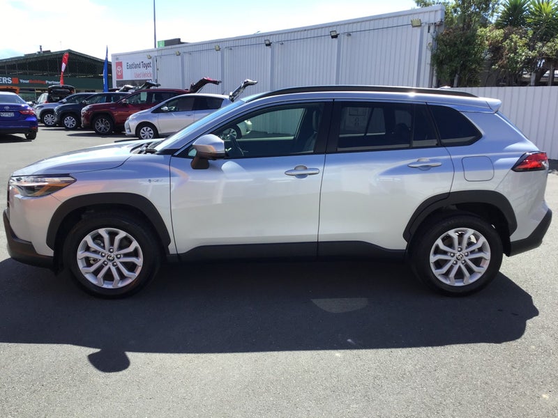 2024 Toyota Corolla Cross GXL 2.0P Hybrid SUV image 4